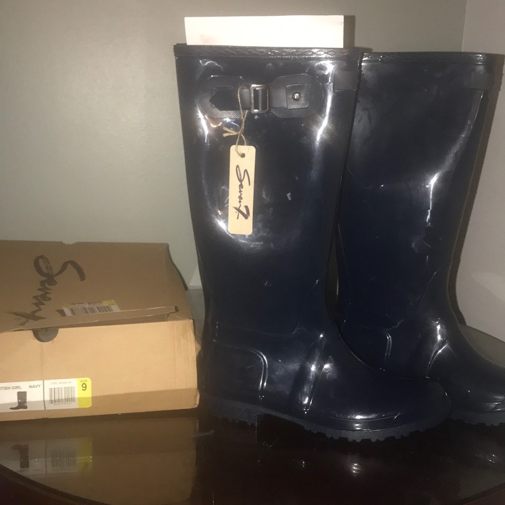 Brand new rain boots